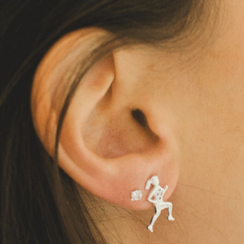 Pendiente grande de corredor de plata